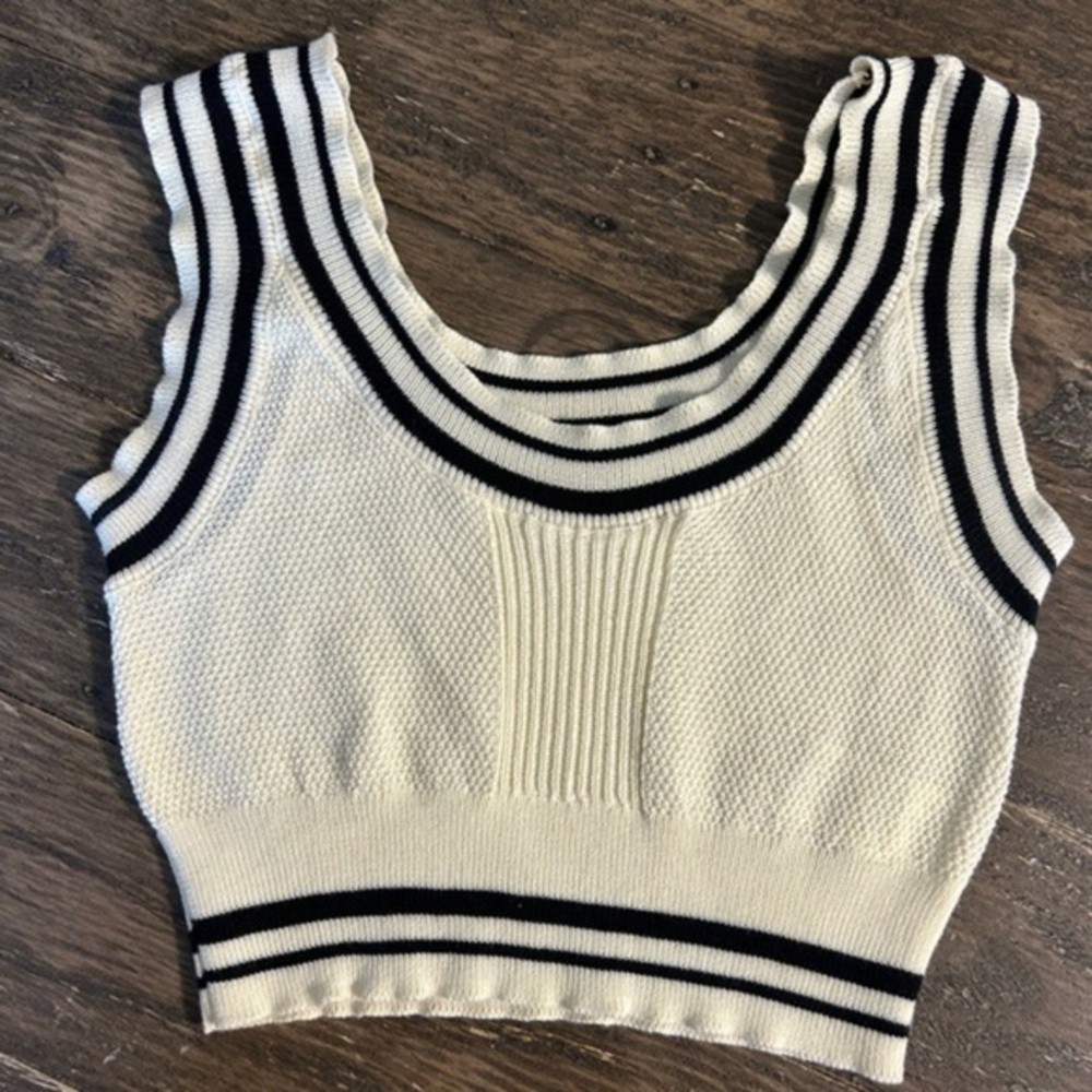 SHEIN Cream and Black Striped Cropped Knit Tank
